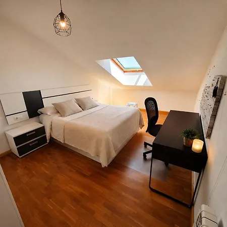 El Burgo Eclipse Retreat شقة إل بورغو دي أوسما